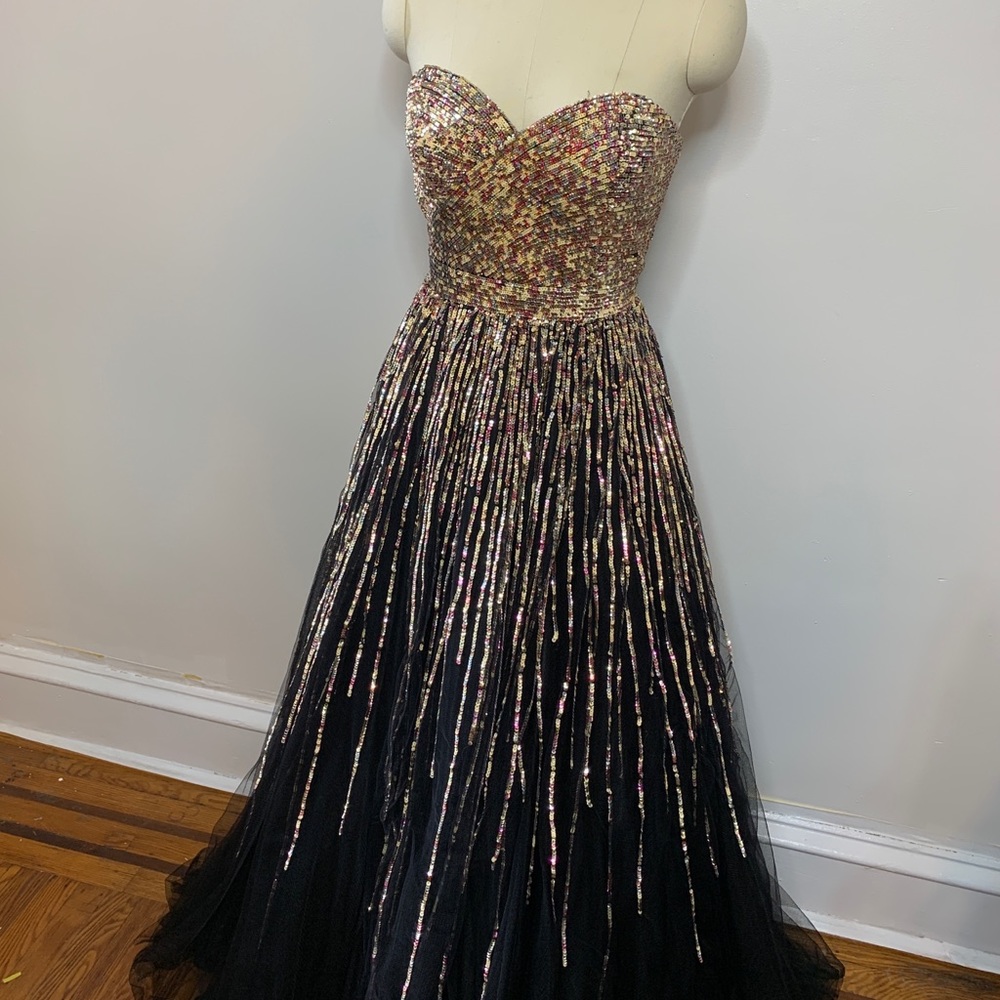Strapless Glamour Tarani Couture Dress